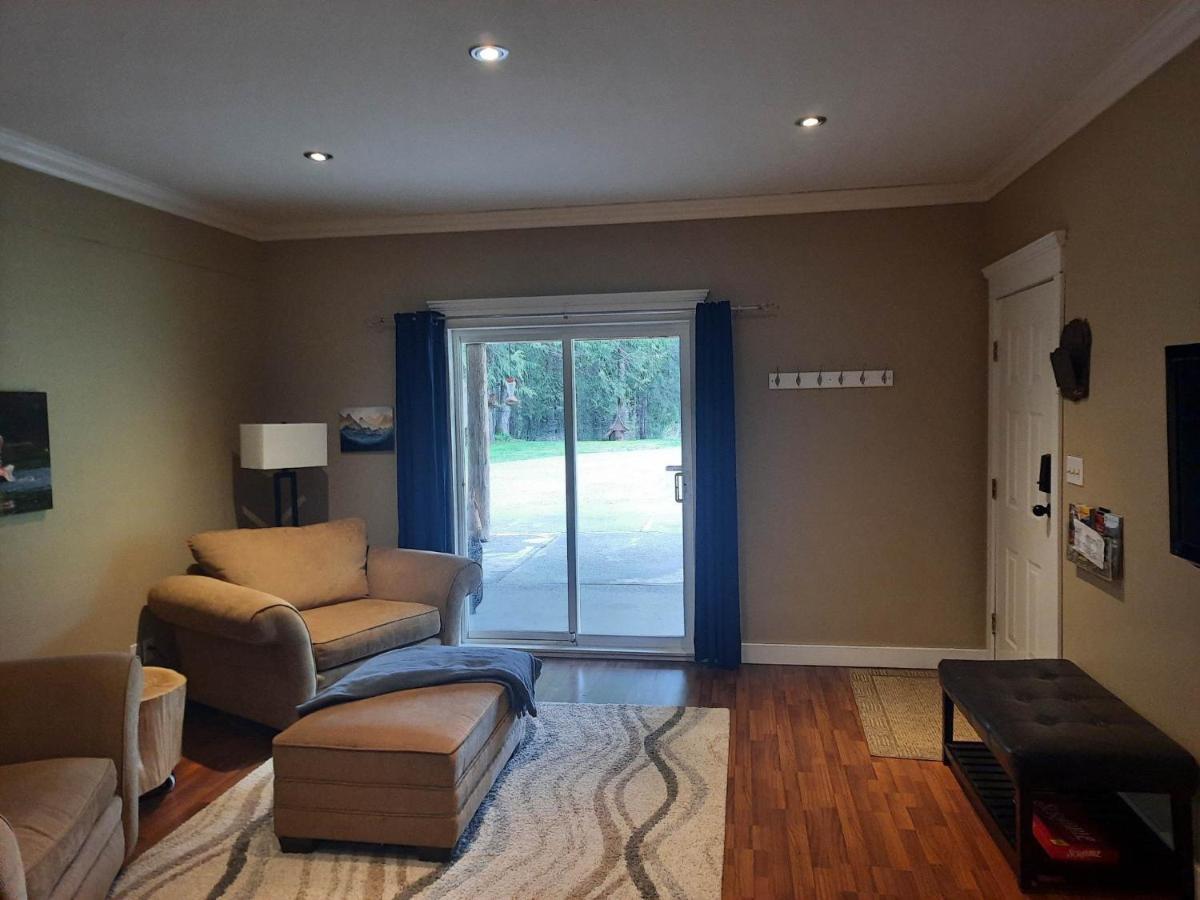 Beaver Hut Bed And Breakfast Port Alberni Exterior foto