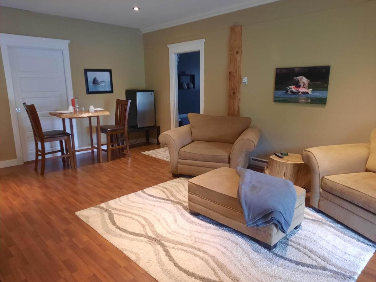 Beaver Hut Bed And Breakfast Port Alberni Exterior foto